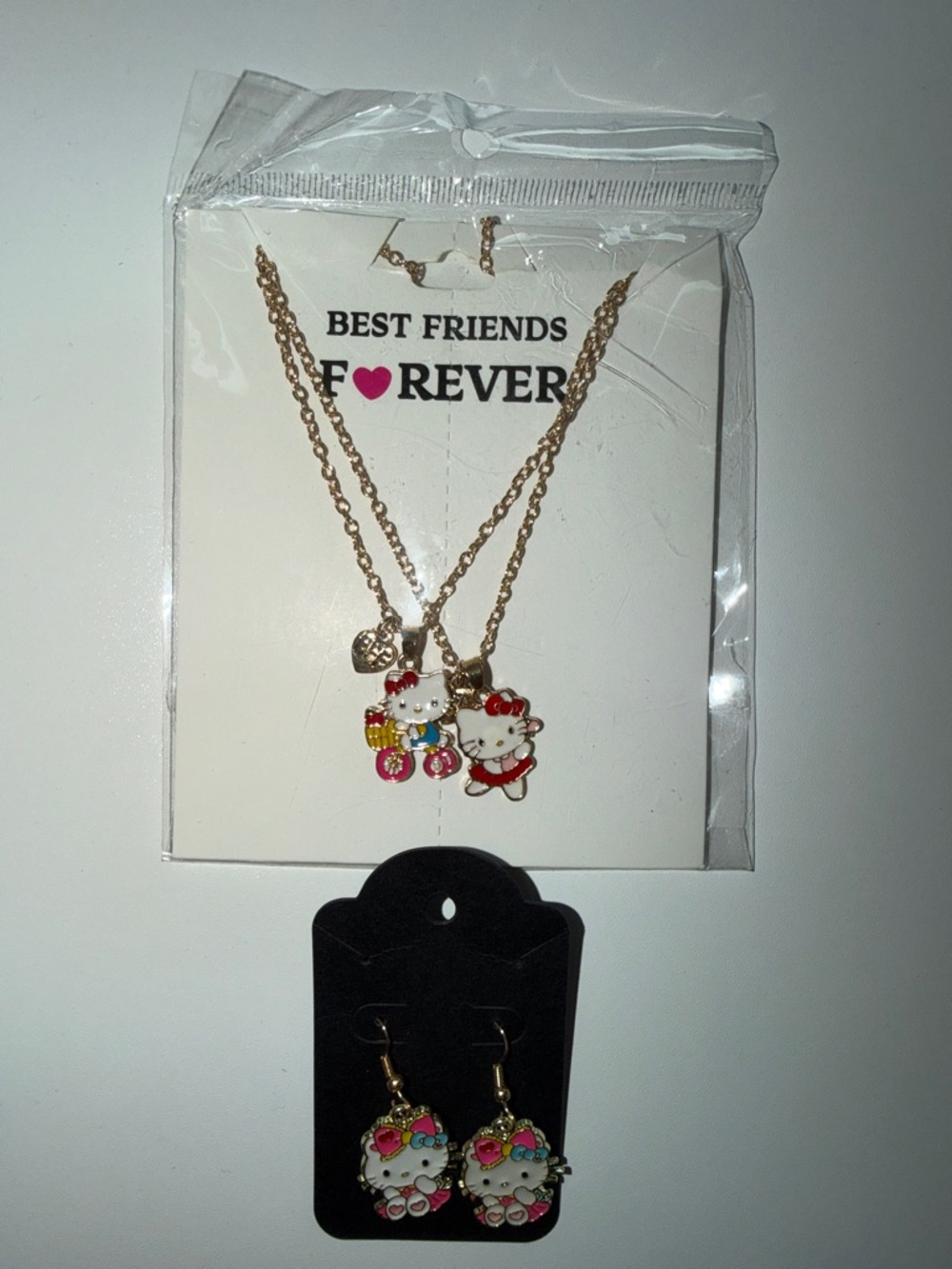 Hello Kitty Bundle - Picture 10 of 15